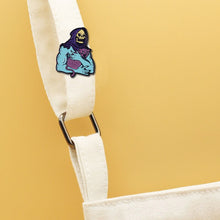 Load image into Gallery viewer, Skeletor and Cat Pin Badges
