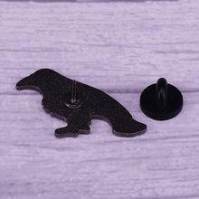 Load image into Gallery viewer, God of War Raven Pin Badge
